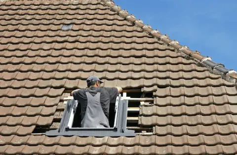 Pose de velux - Nueil-les-Aubiers